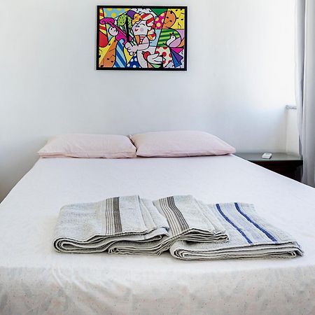 Apartamento Completo Na Praia De Copacabana 02 Quartos Com Vista Lateral Mar Em Andar Alto, Ar, Wifi , Netflix, Pauloangerami Rmvc18 Rio de Janeiro Eksteriør billede