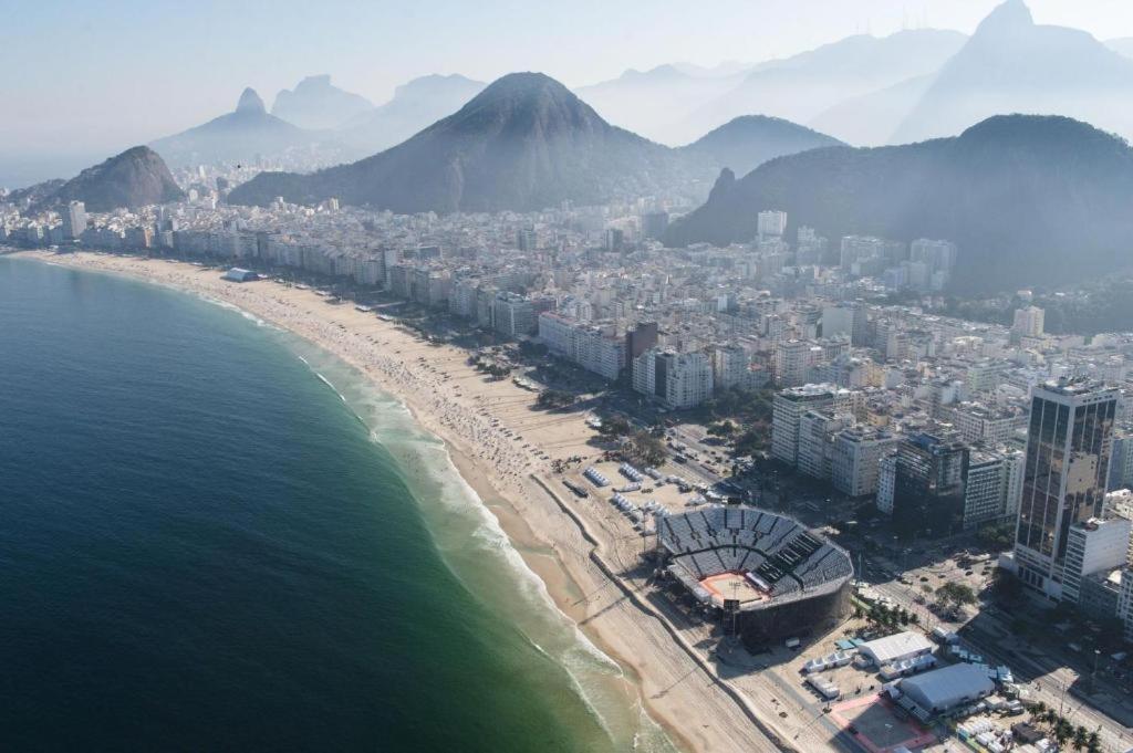 Apartamento Completo Na Praia De Copacabana 02 Quartos Com Vista Lateral Mar Em Andar Alto, Ar, Wifi , Netflix, Pauloangerami Rmvc18 Rio de Janeiro Eksteriør billede